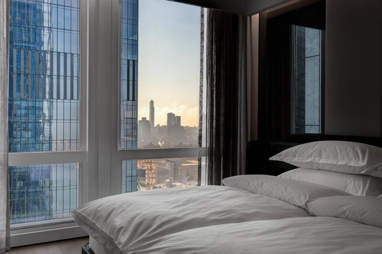 Equinox Hotel Hudson Yards New York City Exterior foto