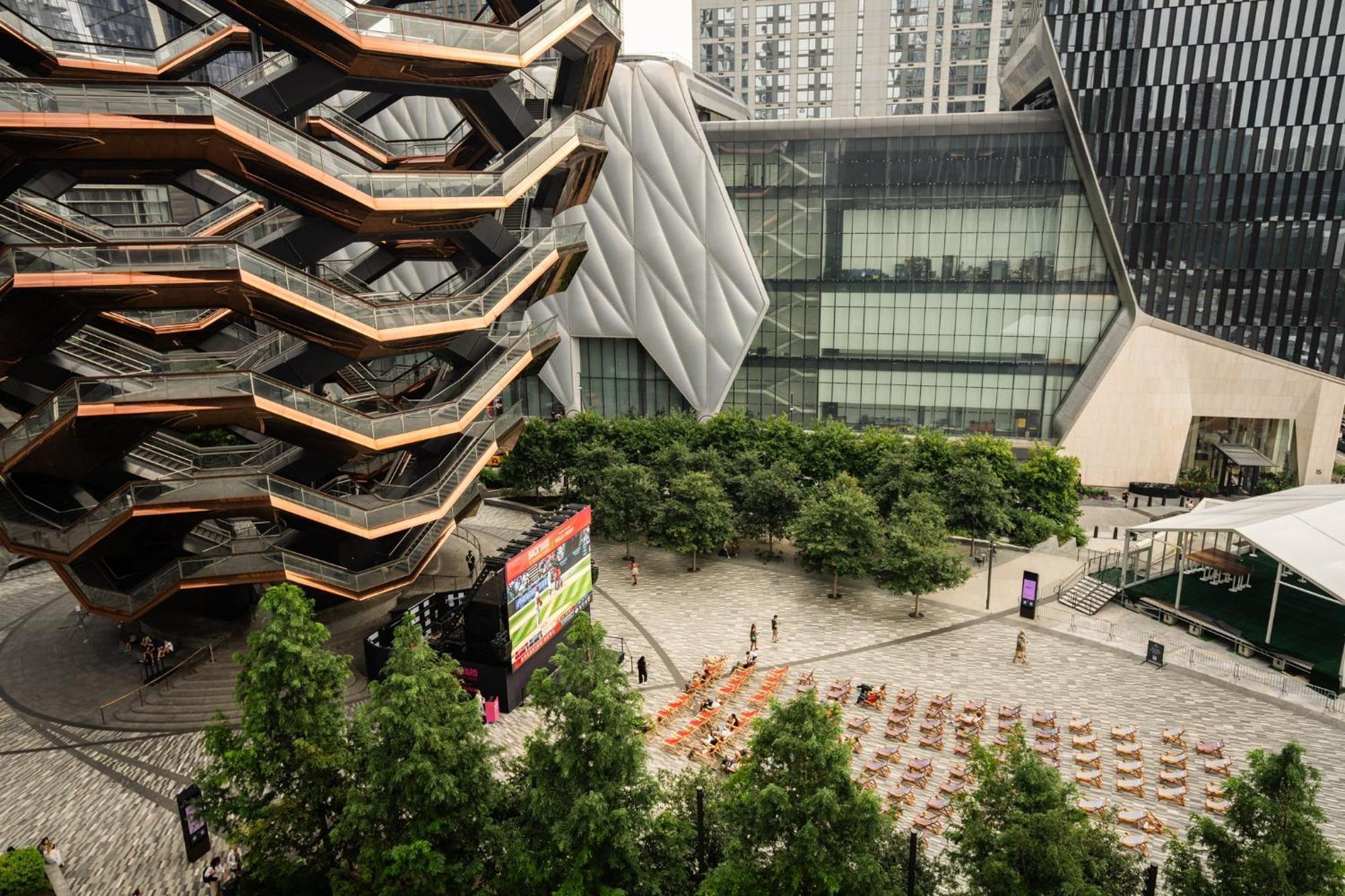 Equinox Hotel Hudson Yards New York City Exterior foto